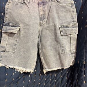 Men's Gray Cargo Shorts